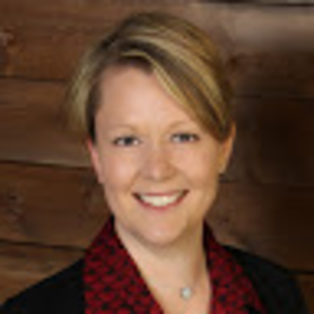 Meet your Posher, Adrienne